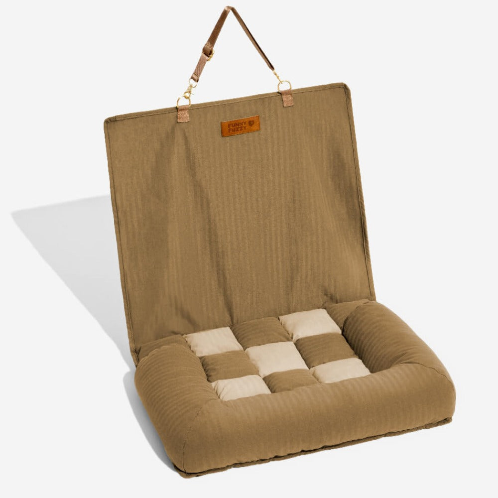 Veilige Hondenautostoel - Schaakbordstijl